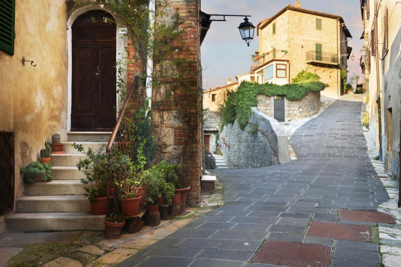 Palazzo Pio III - Residenza D'Epoca Bed & Breakfast Sarteano Exterior photo